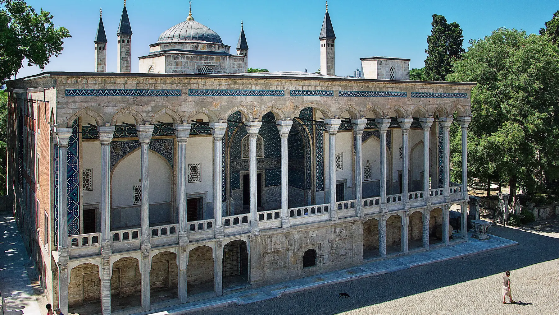 Arcaded facade and blue tile decoration of the Tiled Kiosk Museum in Istanbul