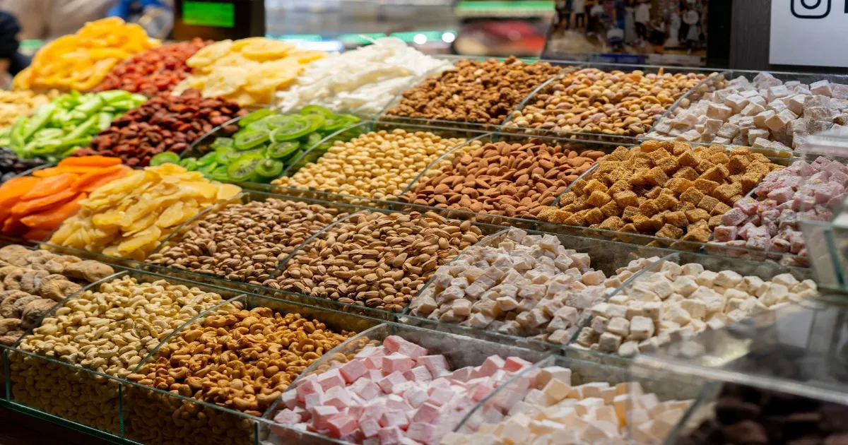 Colourful spices and market atmosphere in Istanbul's historic bazaars