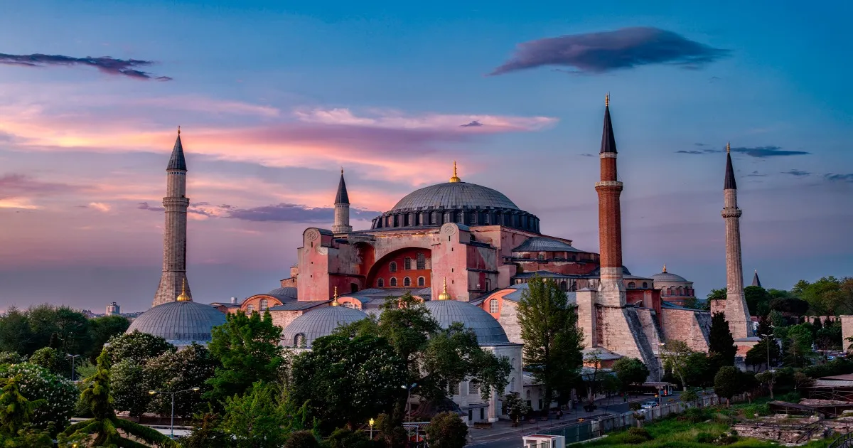 Hagia Sophia in Sultanahmet, one of Istanbul's most important historic experiences